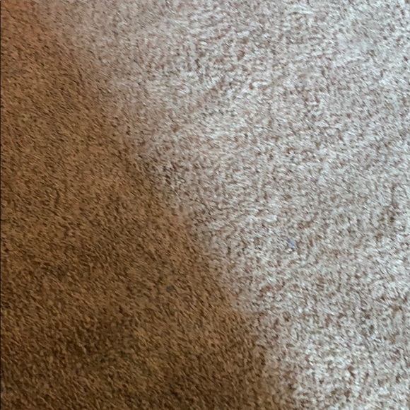 Meet your Posher, Jenn - Picture 1 of 1